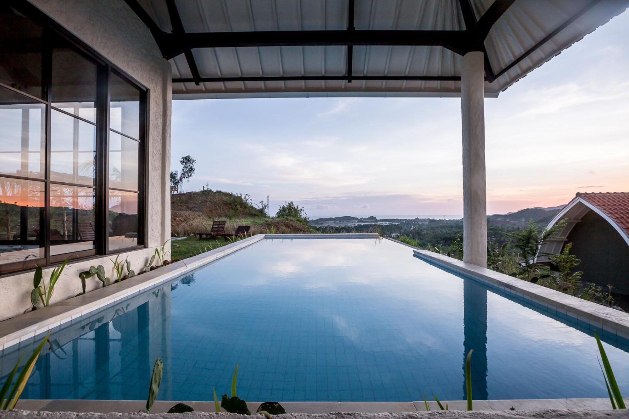 Drop In Surf Lodge Kuta  Екстер'єр фото